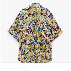 <NWT>Zara Flower Button Up Shirt